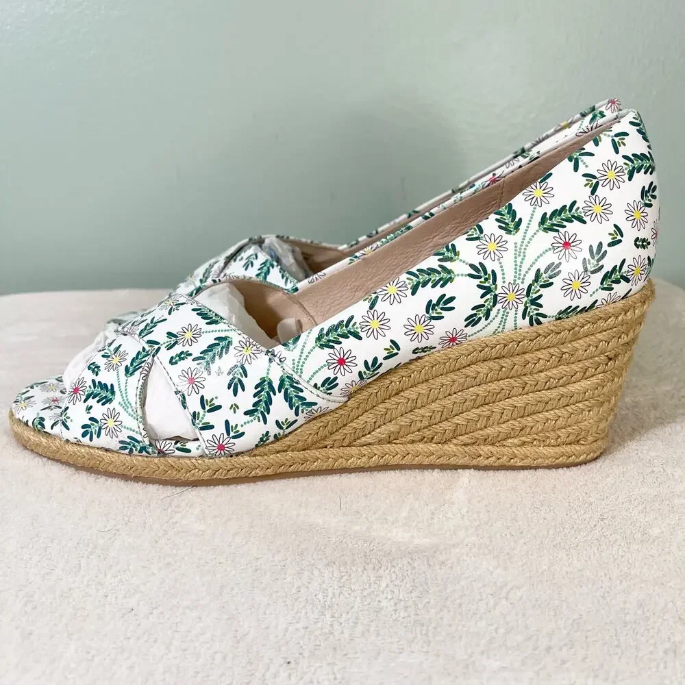 Jack Rogers Palmer Espadrille Wedge 9.5M White Daisy Leather Boho Summer NWOT